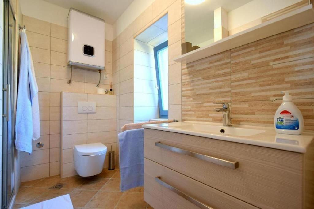 Skrbčići Apartments Insula Insule - Rustic & Peaceful מראה חיצוני תמונה
