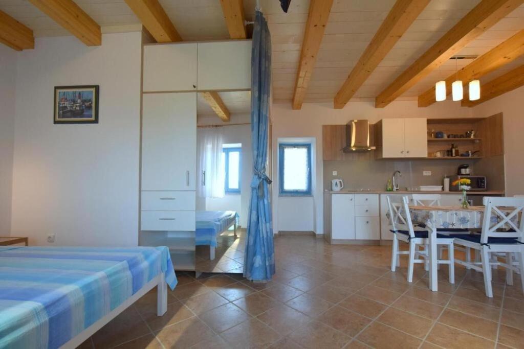 Skrbčići Apartments Insula Insule - Rustic & Peaceful מראה חיצוני תמונה