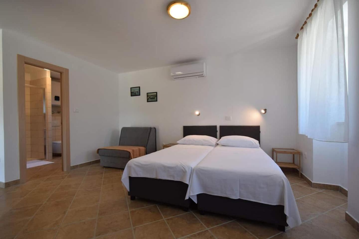 Skrbčići Apartments Insula Insule - Rustic & Peaceful מראה חיצוני תמונה