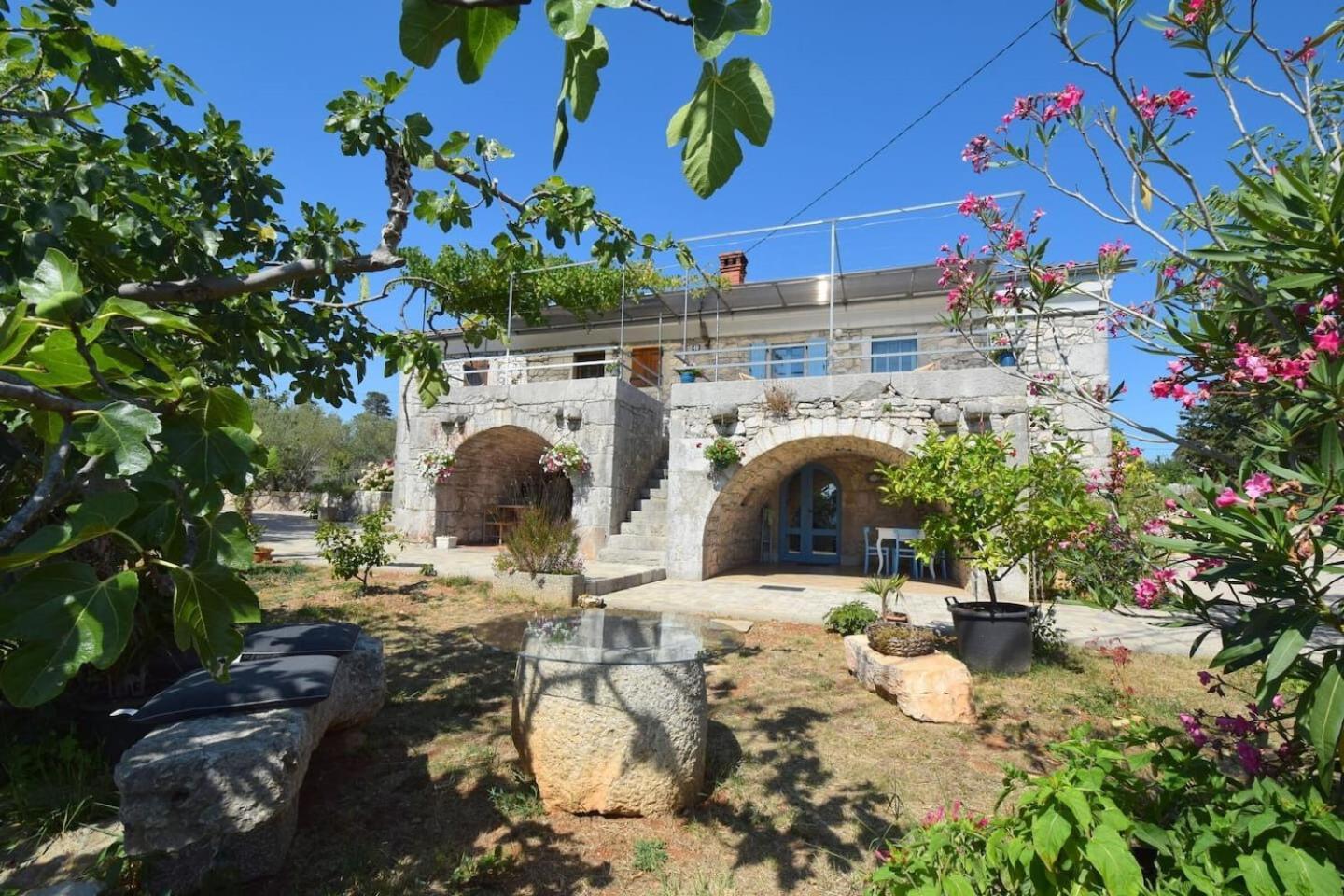 Skrbčići Apartments Insula Insule - Rustic & Peaceful מראה חיצוני תמונה