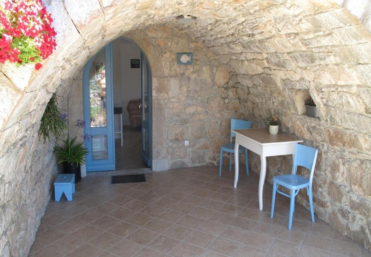 Skrbčići Apartments Insula Insule - Rustic & Peaceful מראה חיצוני תמונה